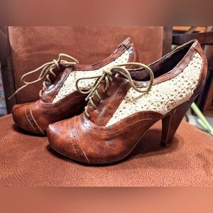 Not Rated Lace Heeled Oxford